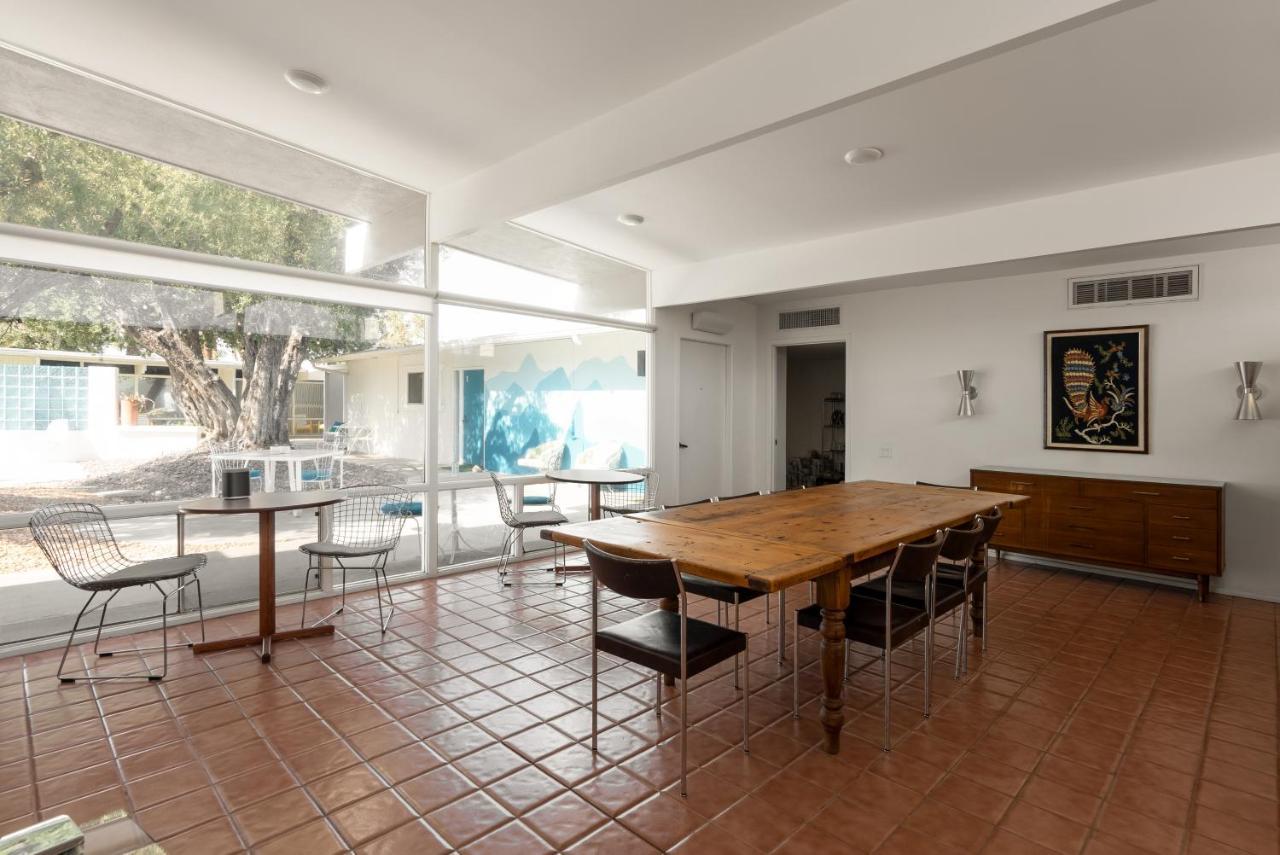 Monkey Tree Hotel By Avantstay Stylish Hotel In Palm Springs W Pool Eksteriør bilde
