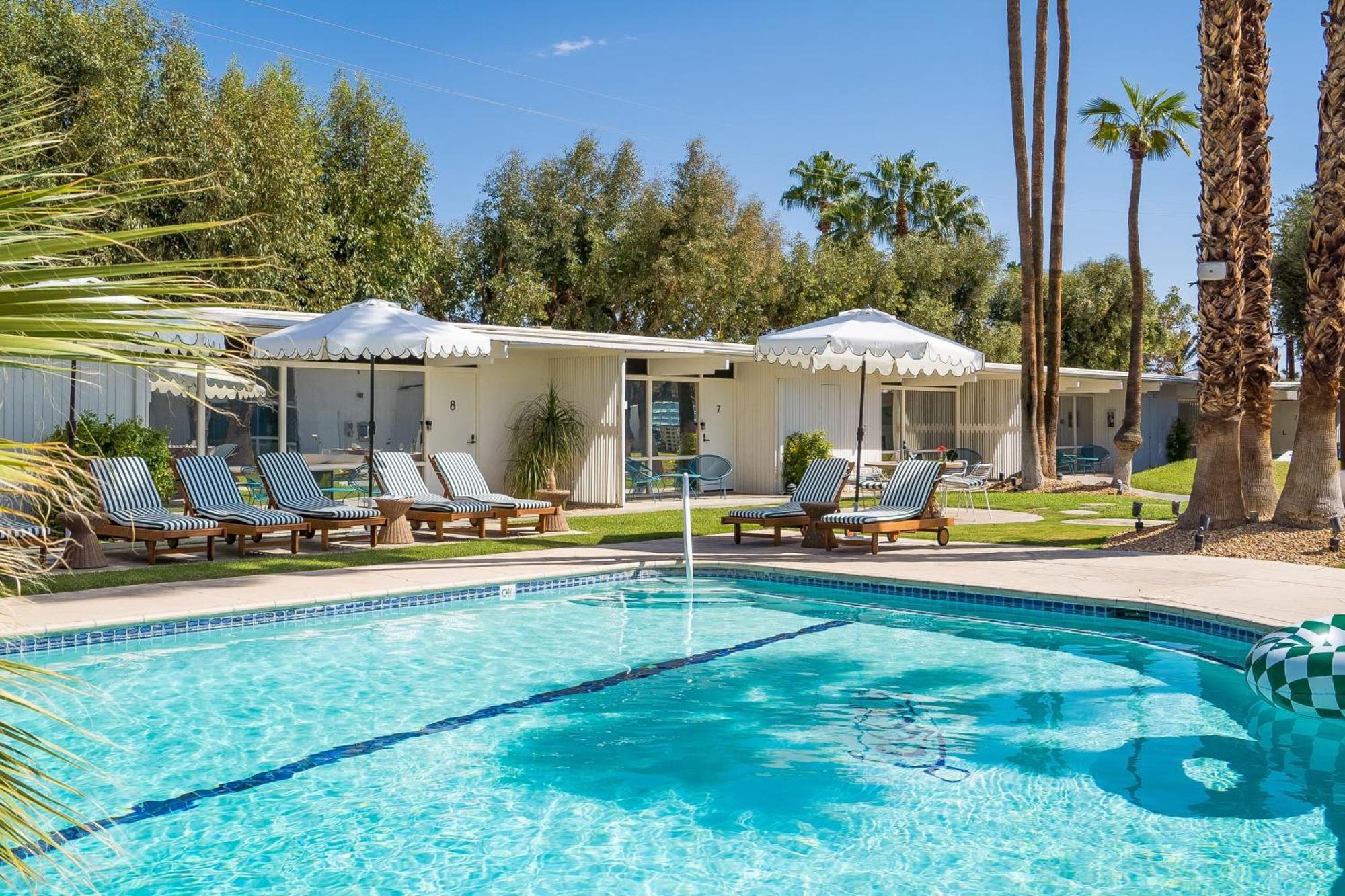 Monkey Tree Hotel By Avantstay Stylish Hotel In Palm Springs W Pool Eksteriør bilde
