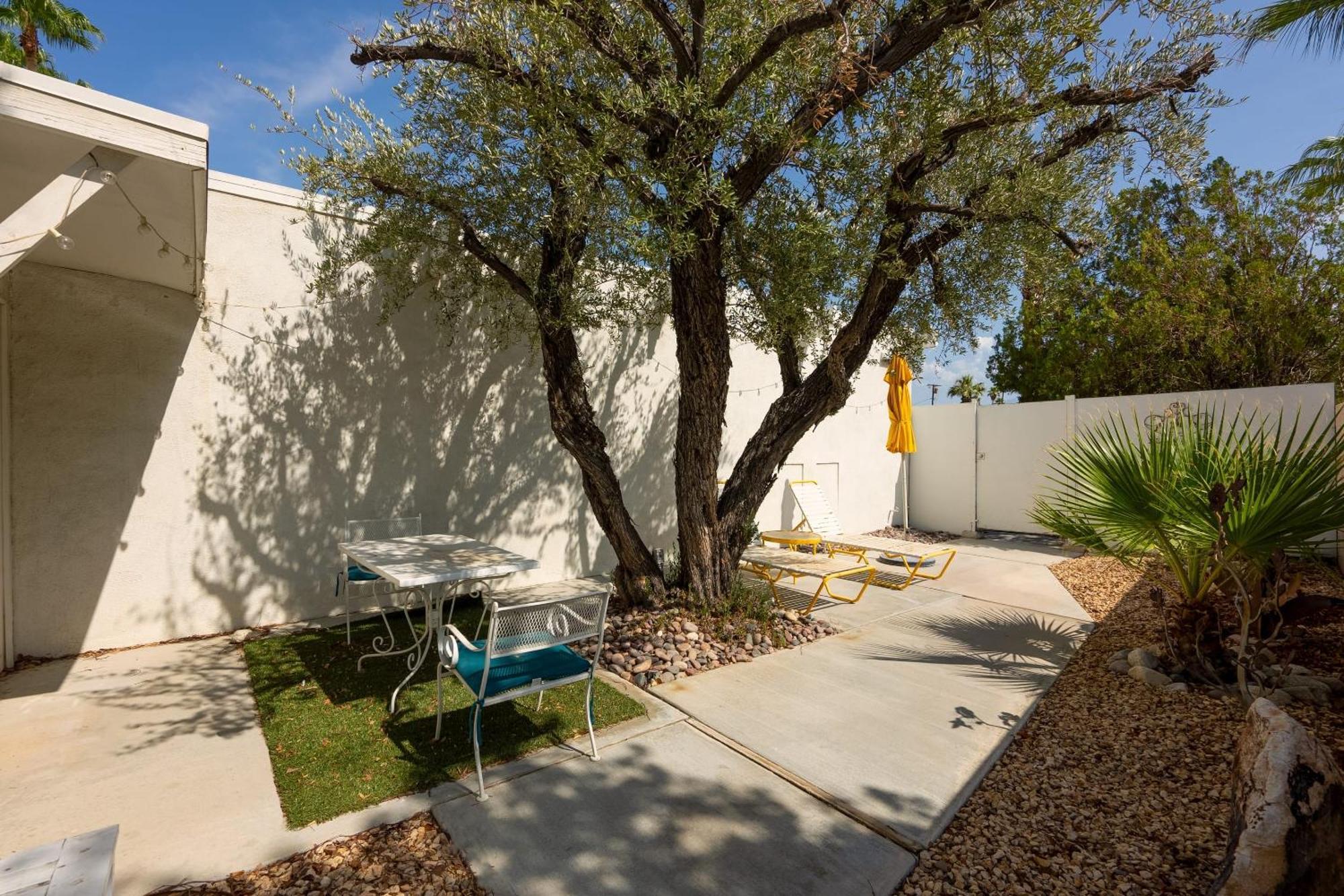 Monkey Tree Hotel By Avantstay Stylish Hotel In Palm Springs W Pool Eksteriør bilde